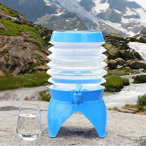 💦 Una bottiglia d'acqua da 5.5 LITRI può essere pieghevole